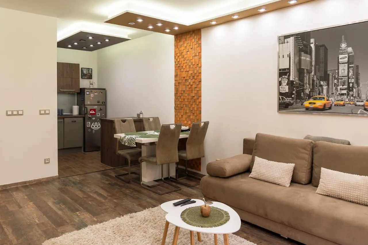 Slate Wood Apartment بودابست 0*,  المجر