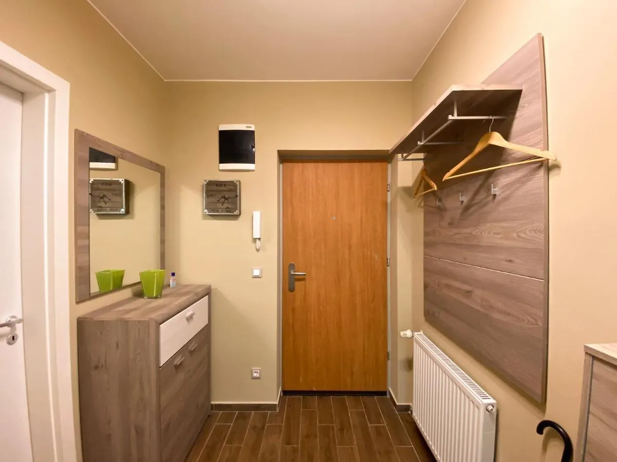 Slate Wood Apartment بودابست